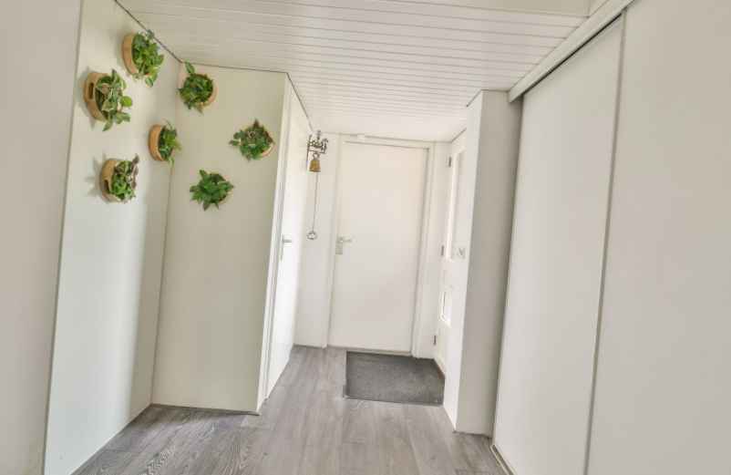 Déco entrée couloir : Miser sur un miroir pour agrandir l’espace et capter la lumière-Vidélice Déco entrée couloir : Miser sur un miroir pour agrandir l’espace et capter la lumière-Vidélice