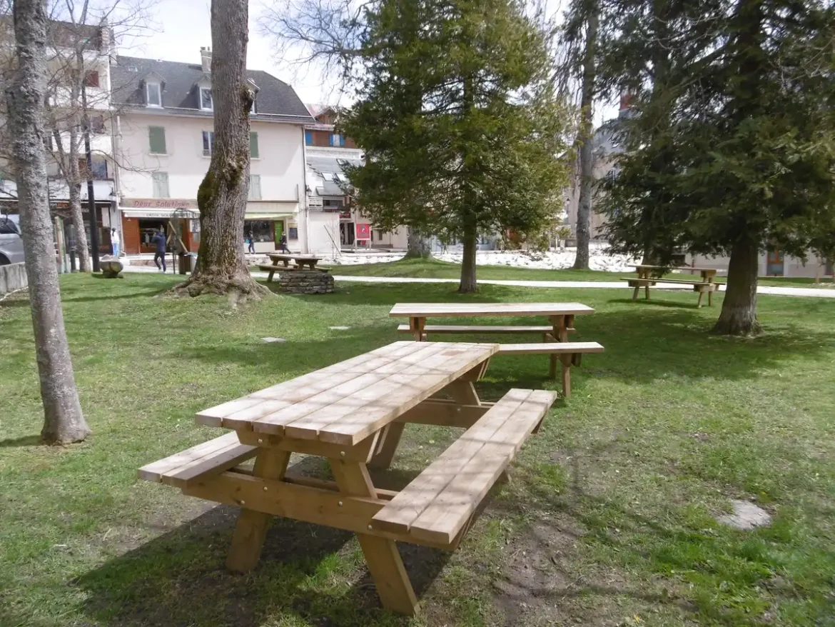 Abri barbecue et plancha — quelles dimensions prévoir selon son matériel
