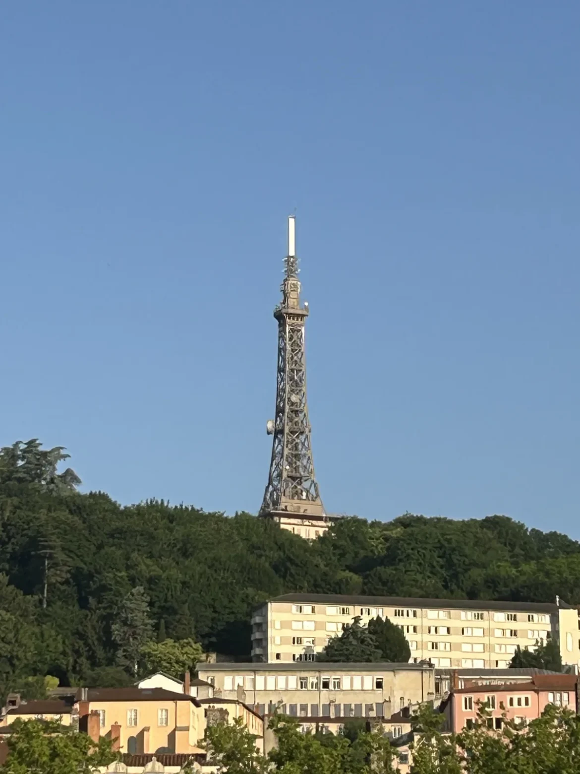 Structure métallique : avantages, contraintes et quand la choisir
